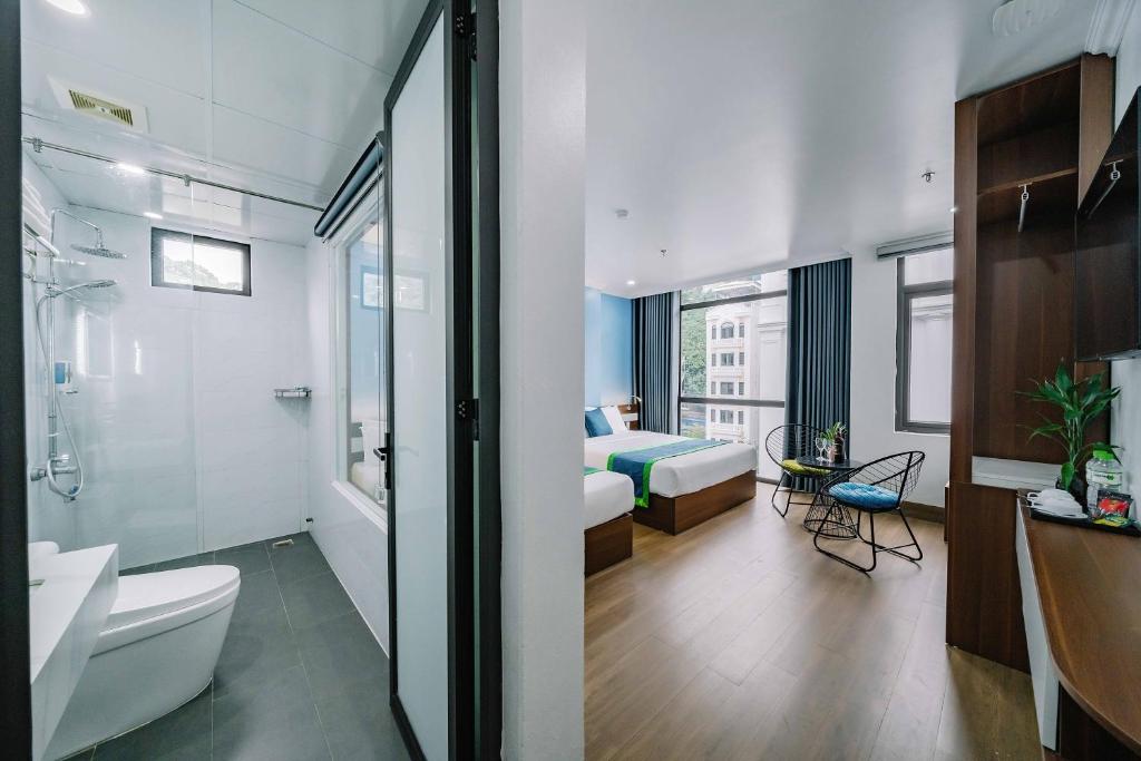 TOMMY HOTEL – Ha Long Bay